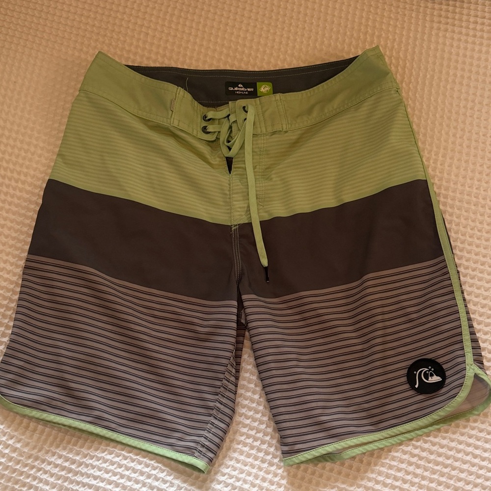 Quiksilver Men’s Light Green and Gray Panel Swim Boardshorts